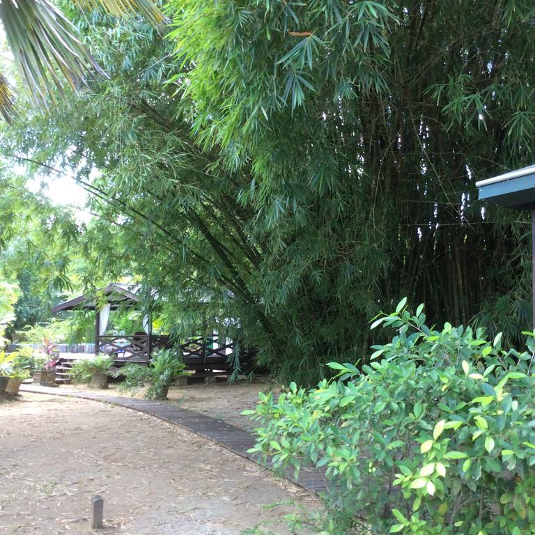 Bamboe Villa Meerzorg Exteriör bild